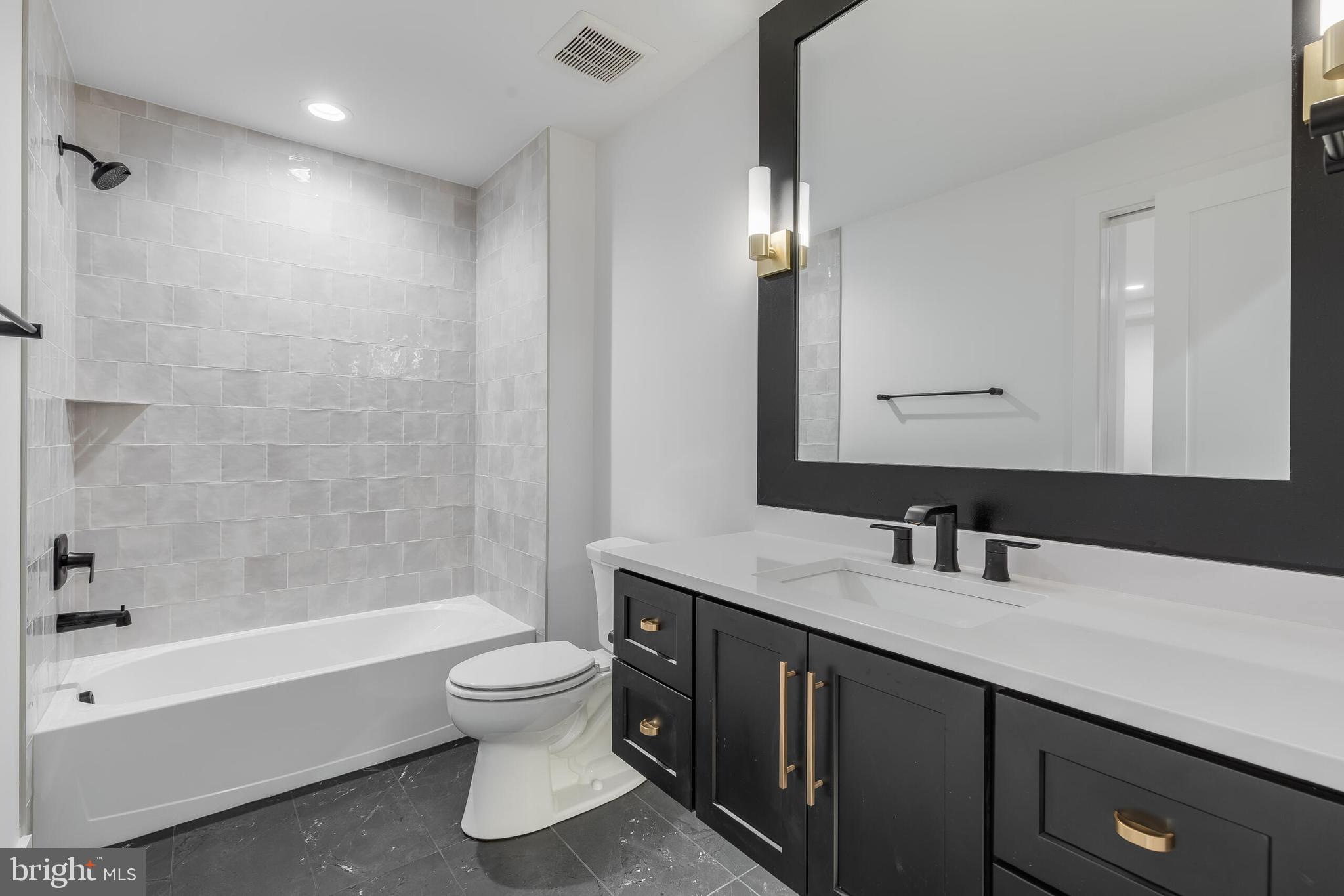 123 TAPAWINGO ROAD SW