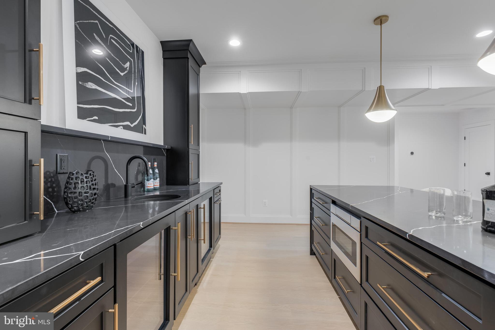 123 TAPAWINGO ROAD SW