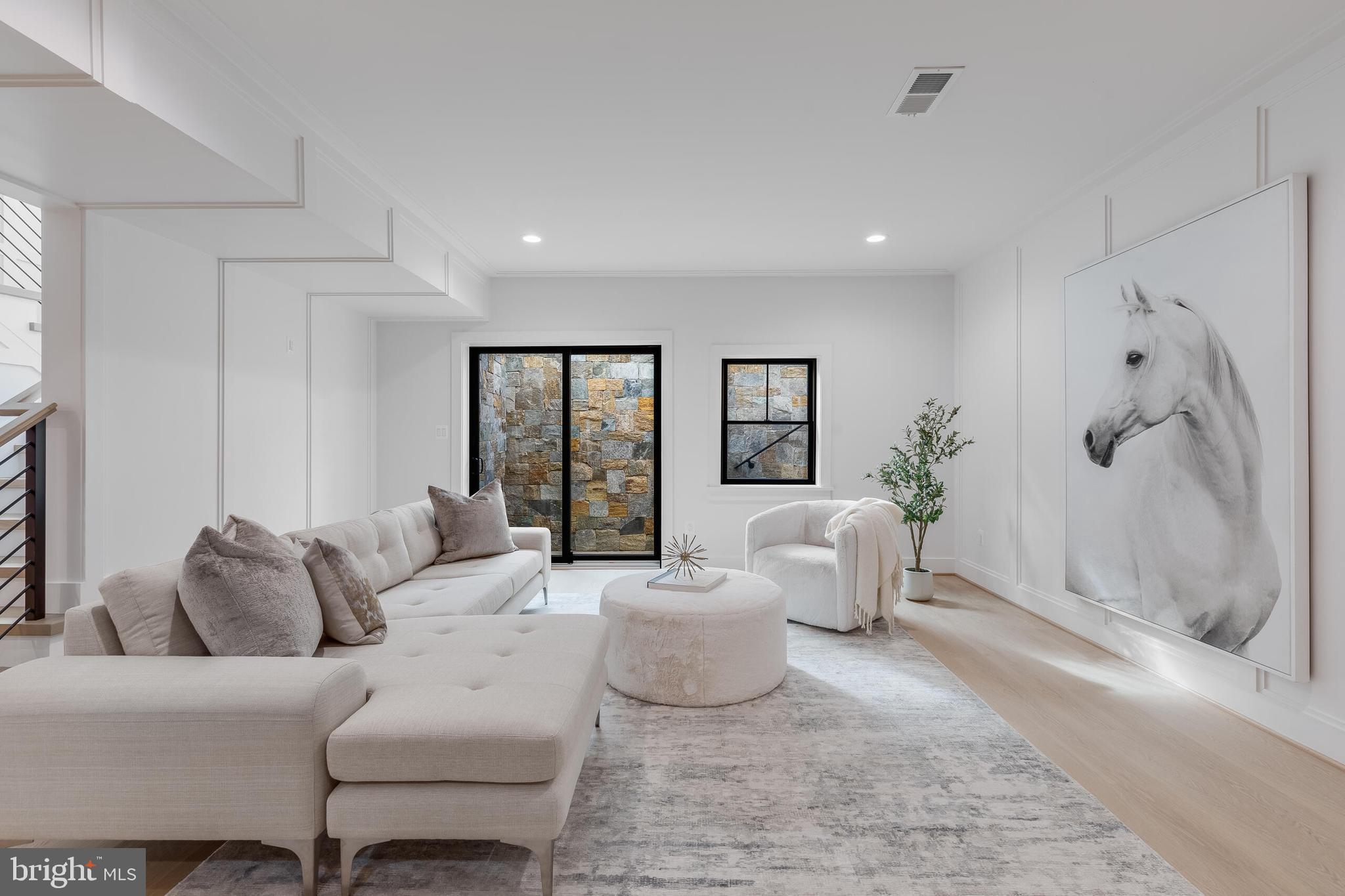 123 TAPAWINGO ROAD SW