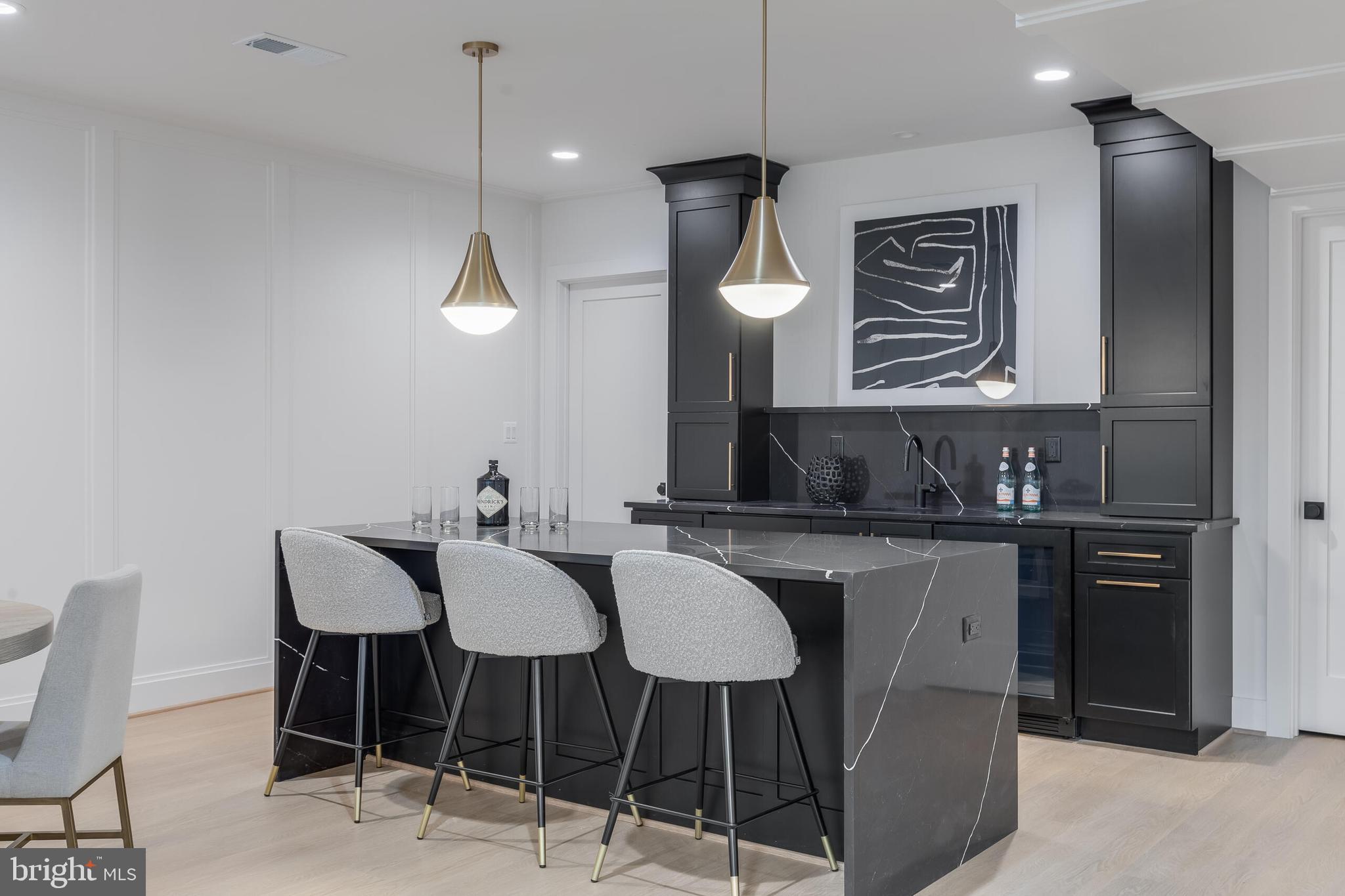 123 TAPAWINGO ROAD SW