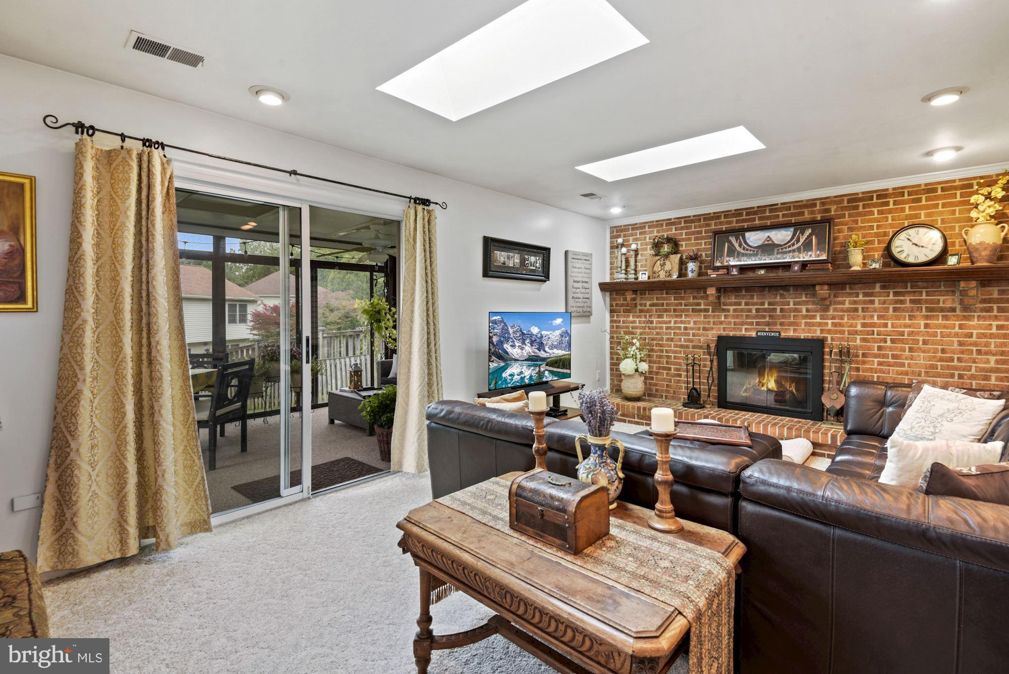 2131 SILENTREE DRIVE