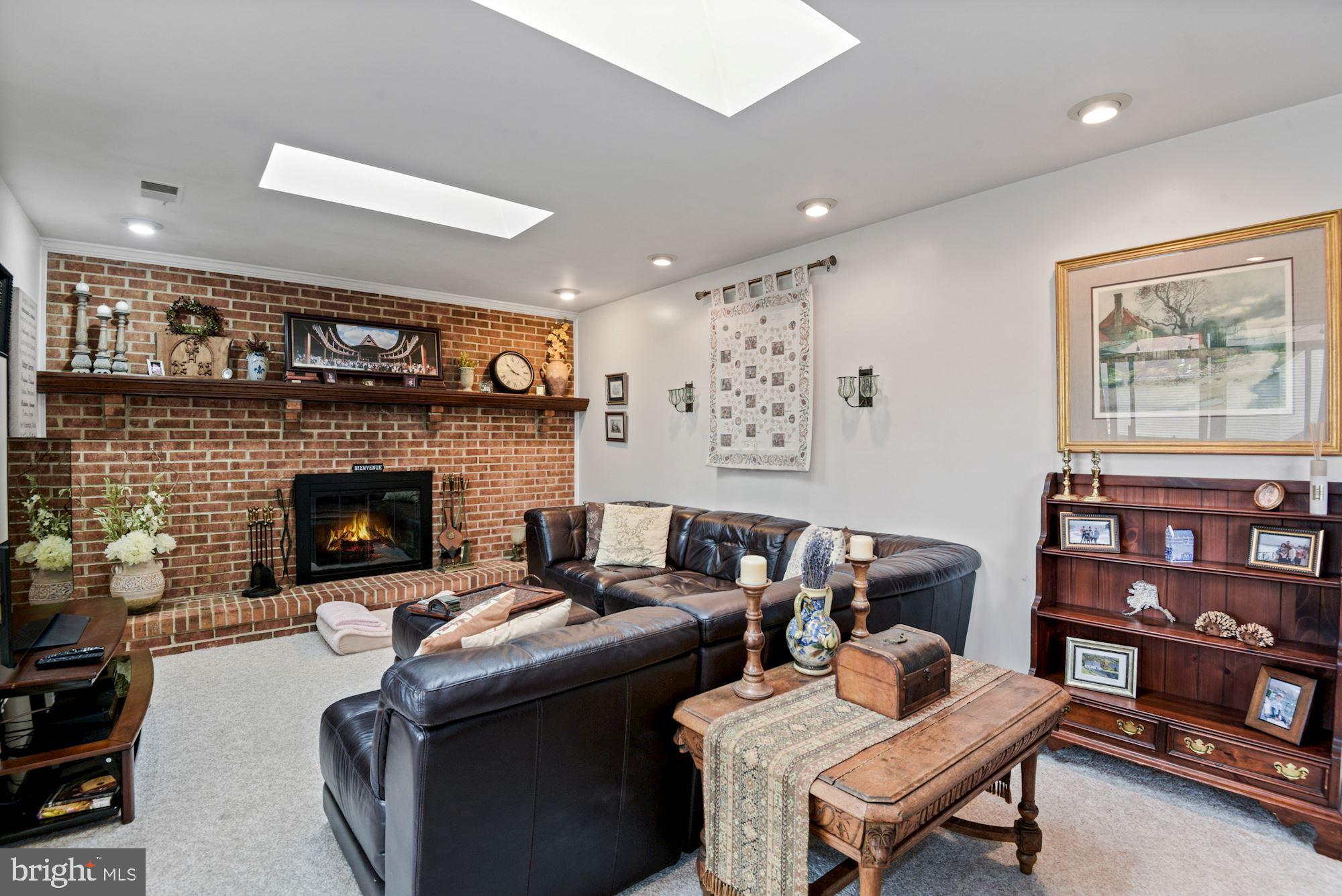 2131 SILENTREE DRIVE