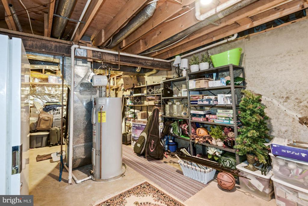 2131 SILENTREE DRIVE