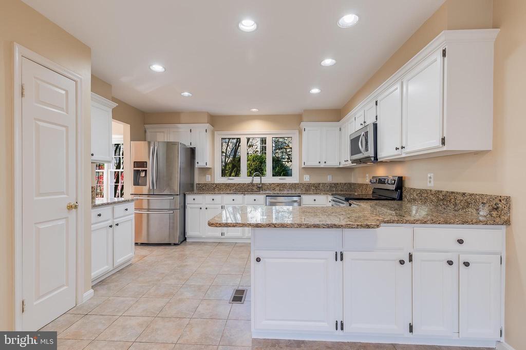 11620 OLD BROOKVILLE COURT