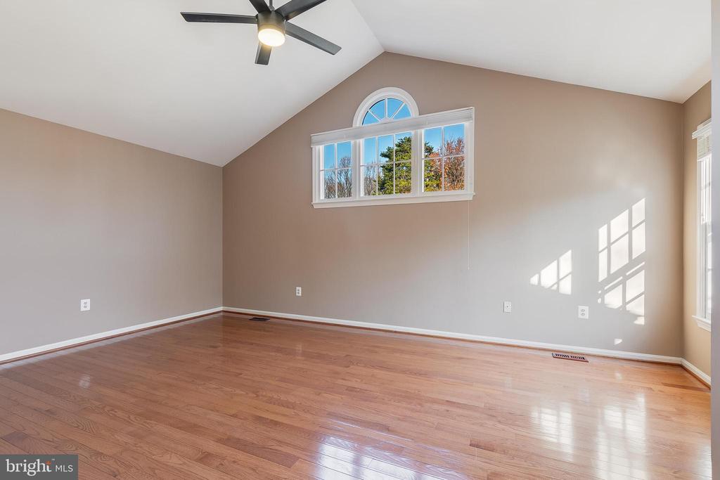 11620 OLD BROOKVILLE COURT