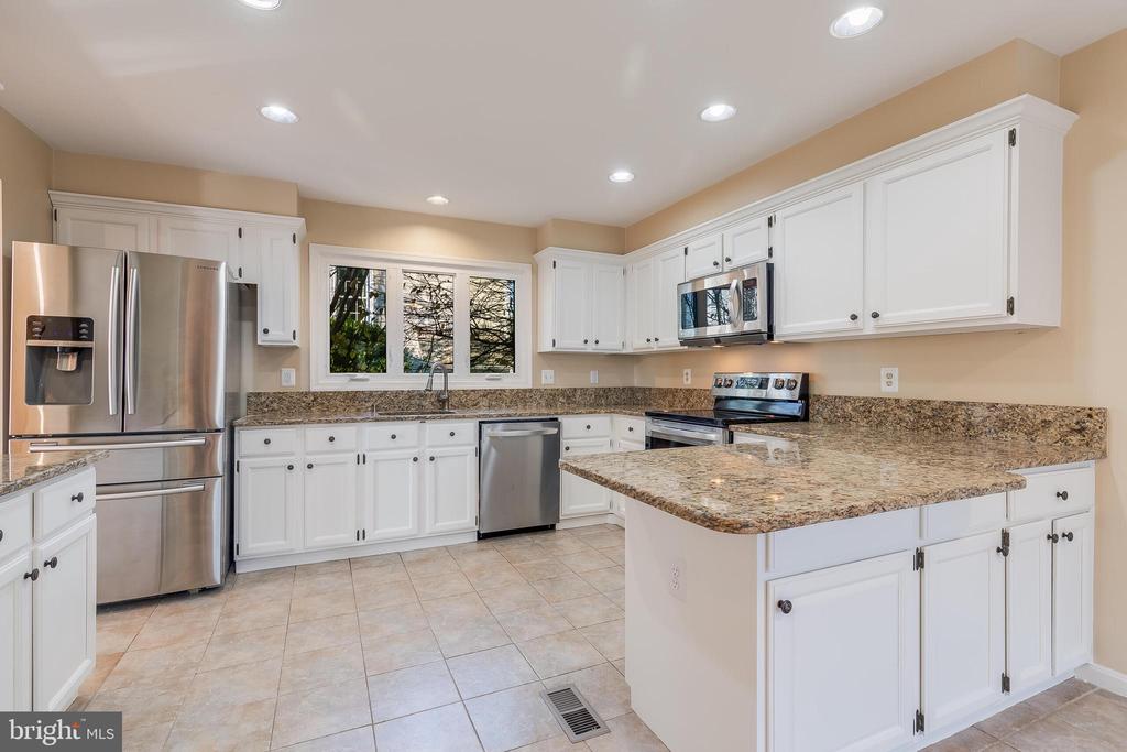 11620 OLD BROOKVILLE COURT