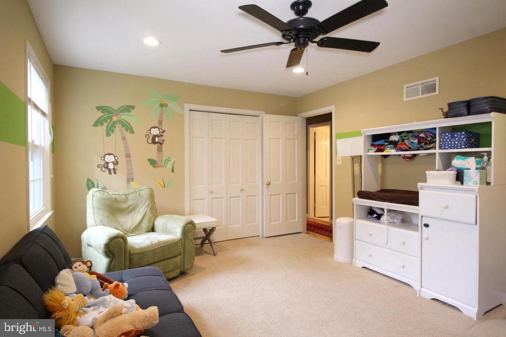 8019 AGIN COURT