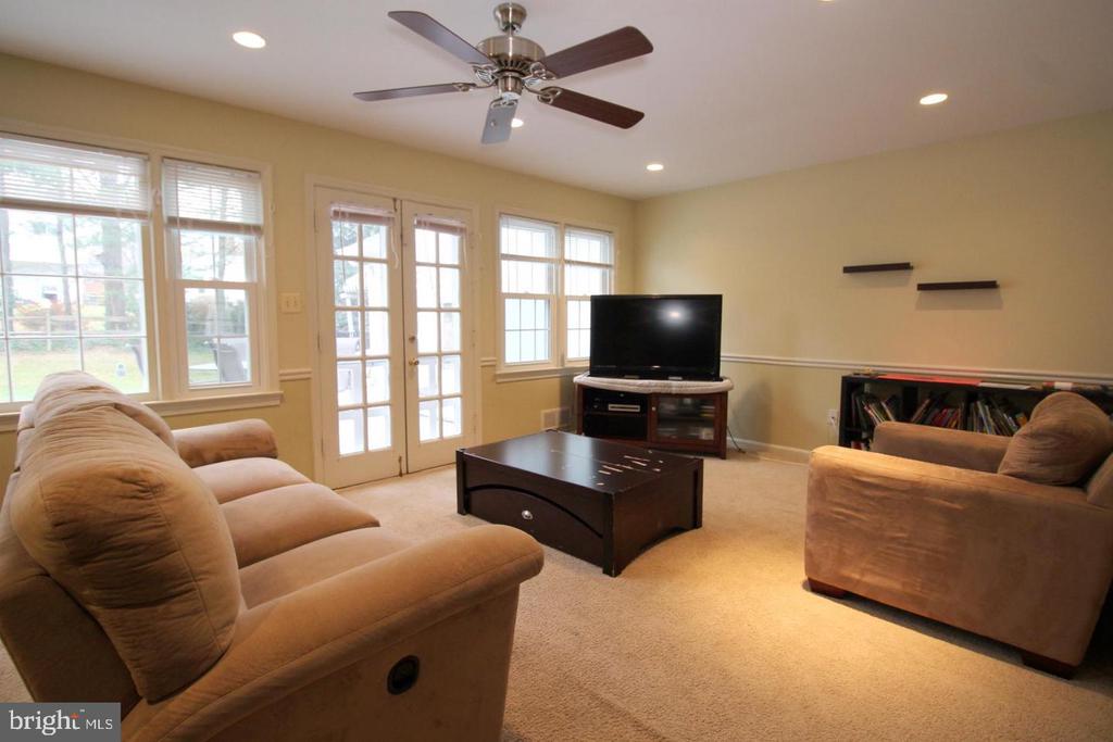8019 AGIN COURT