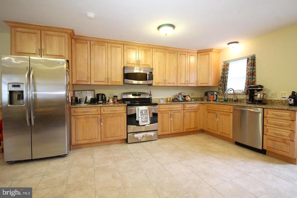 8019 AGIN COURT