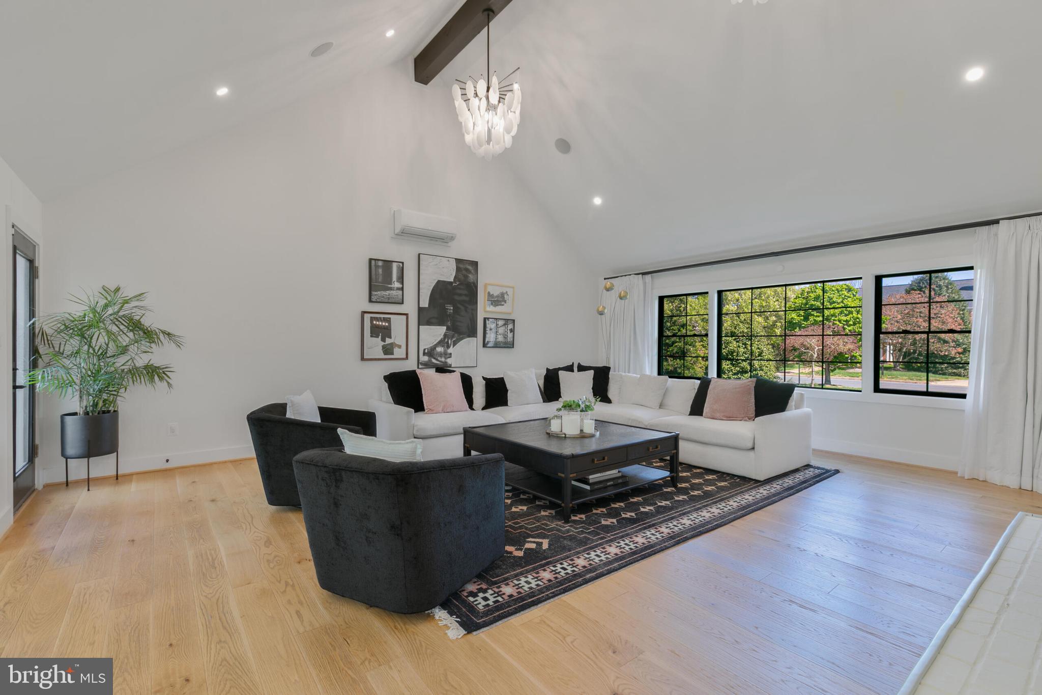 1204 POTOMAC SCHOOL ROAD