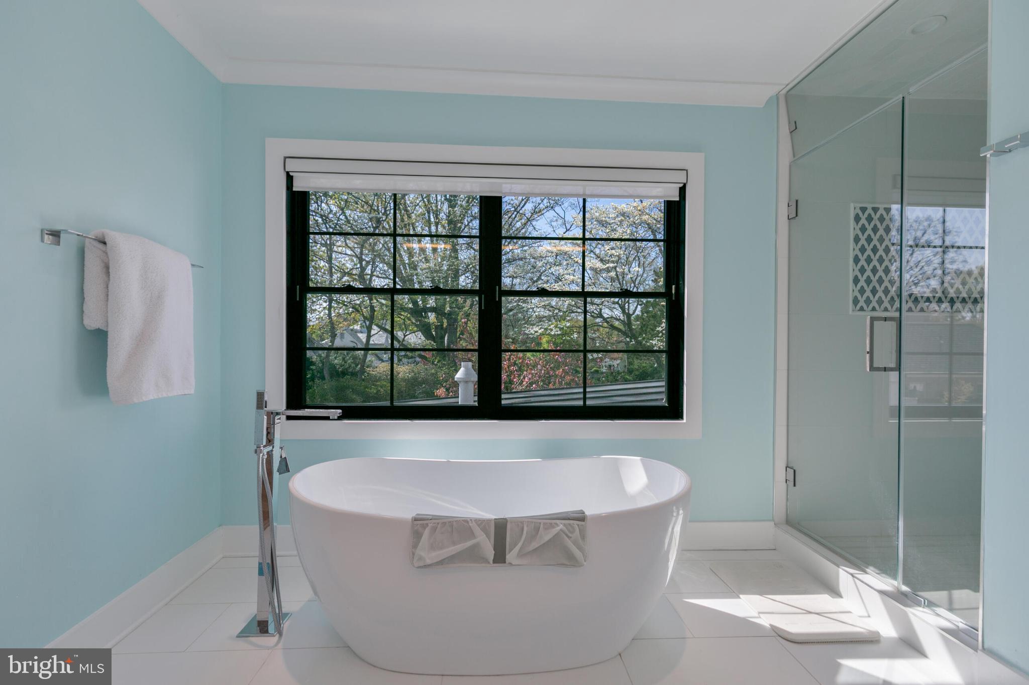 1204 POTOMAC SCHOOL ROAD