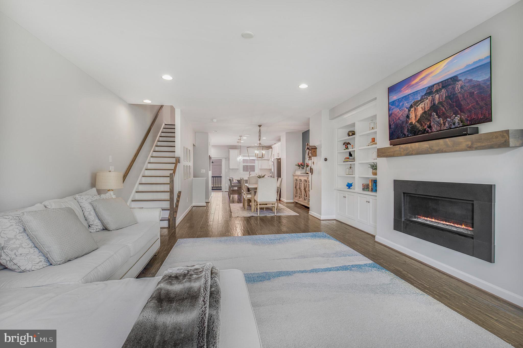 9317 LEMON MINT COURT