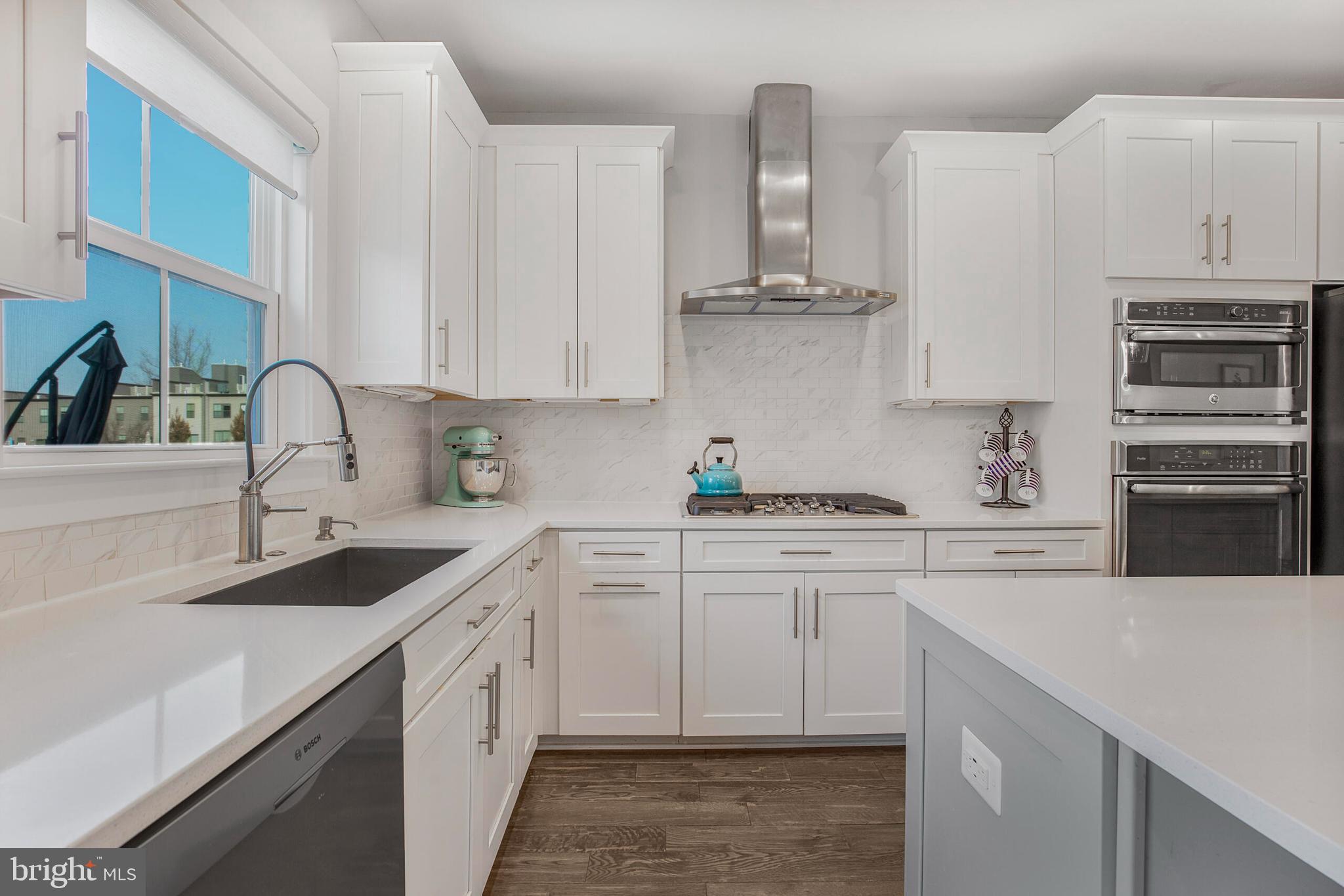 9317 LEMON MINT COURT