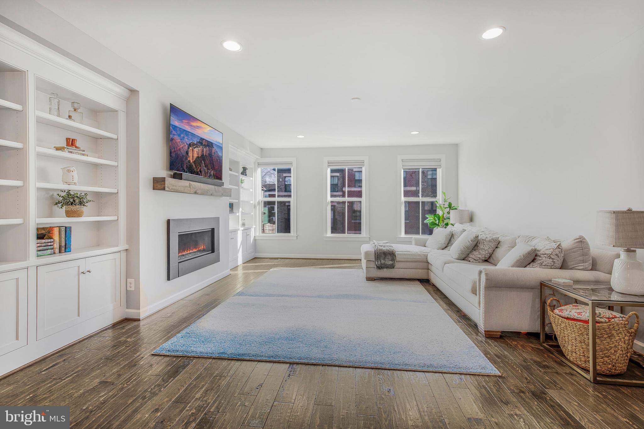 9317 LEMON MINT COURT