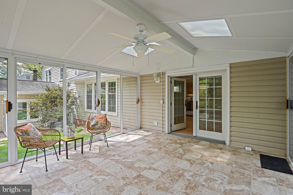 1505 SNUGHILL COURT