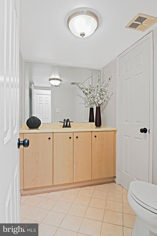 1505 SNUGHILL COURT