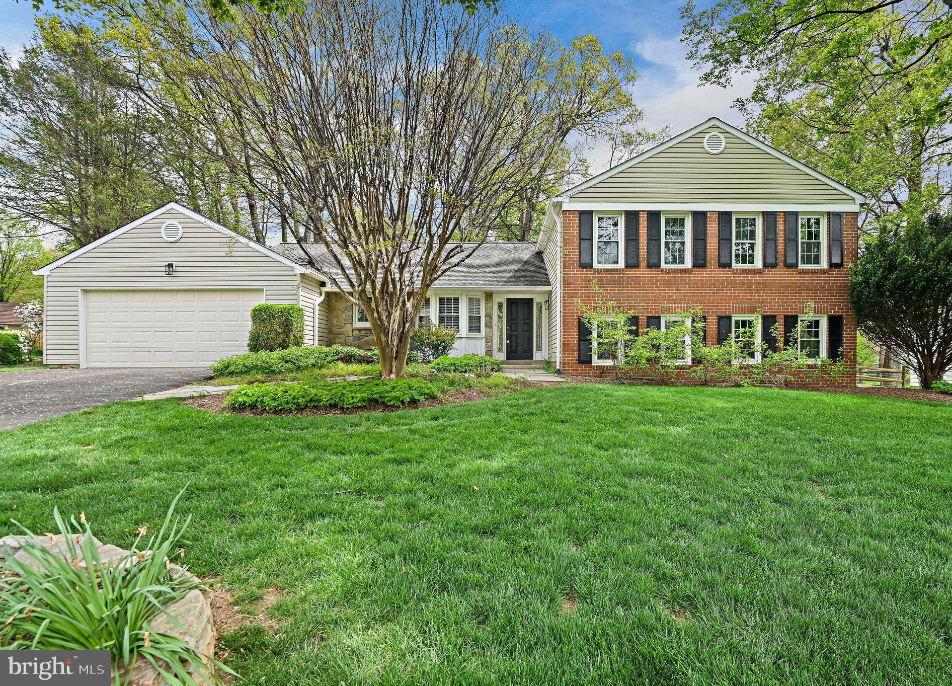 1505 SNUGHILL COURT