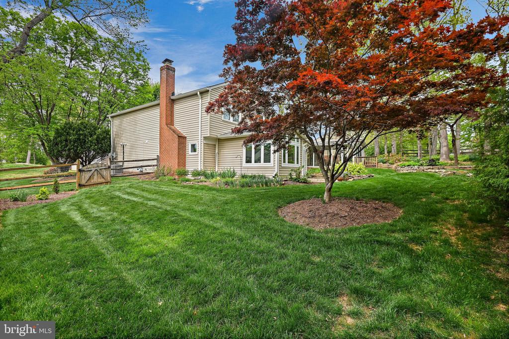 1505 SNUGHILL COURT