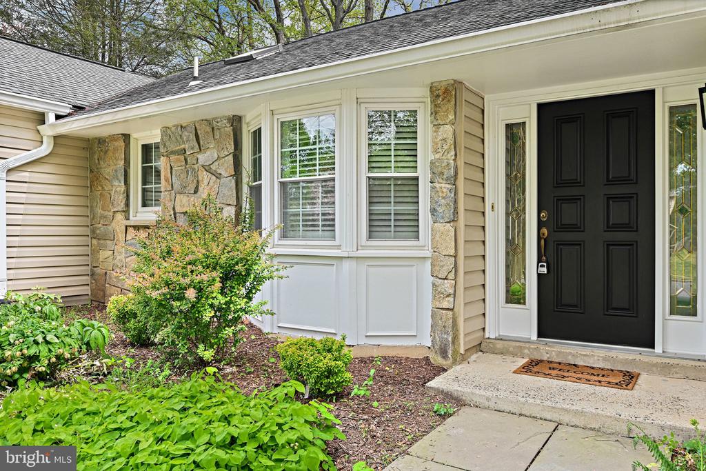1505 SNUGHILL COURT