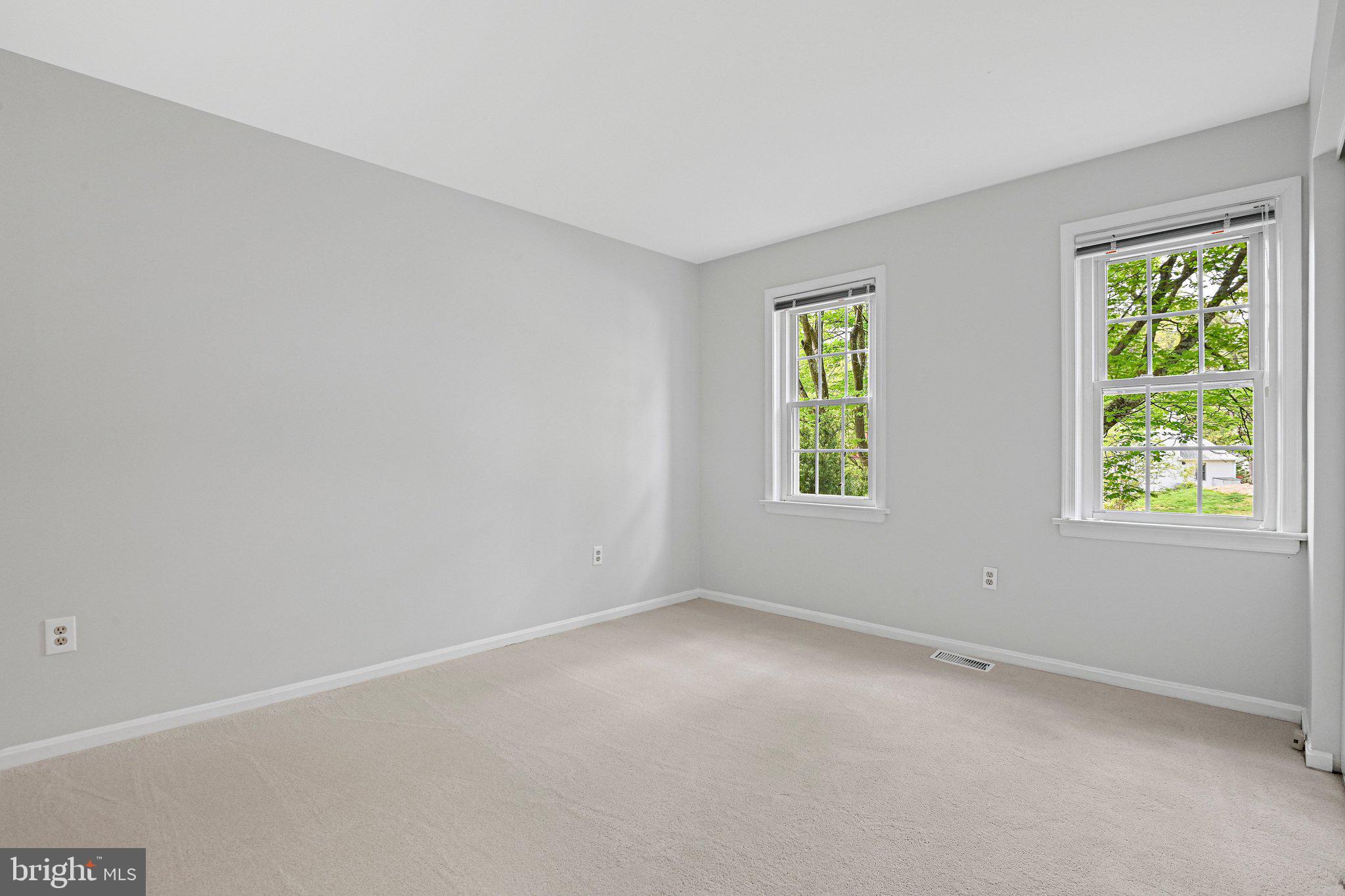 1505 SNUGHILL COURT