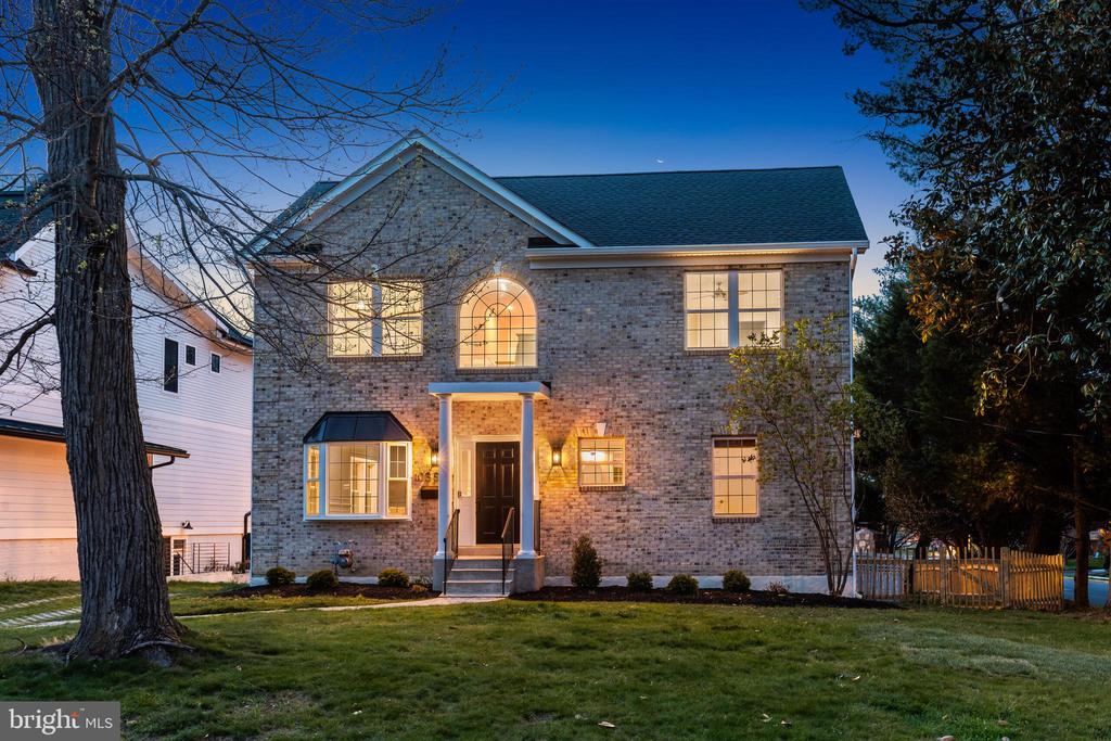 103 BATTLE STREET SW