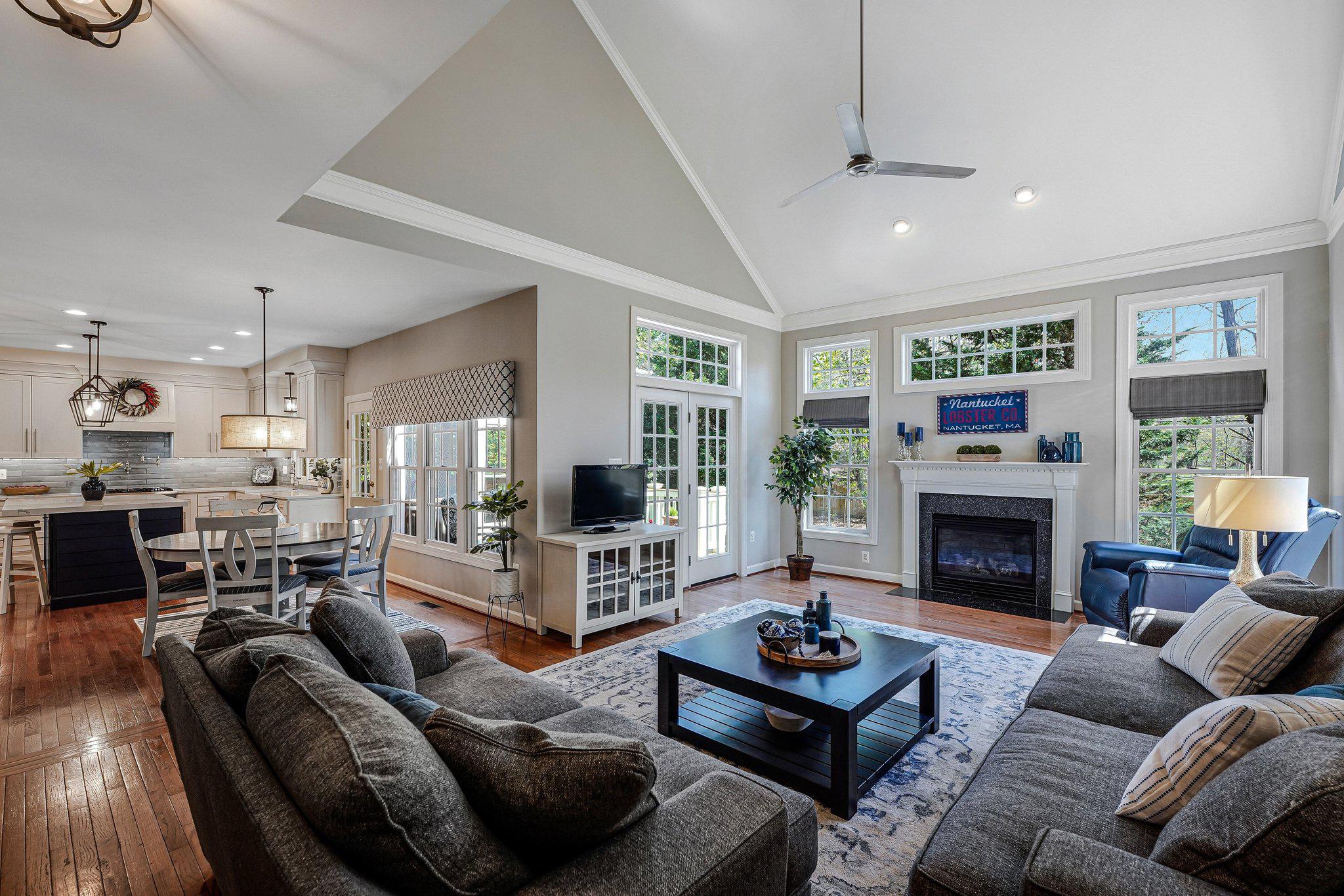 12693 VALLEY OAKS COURT