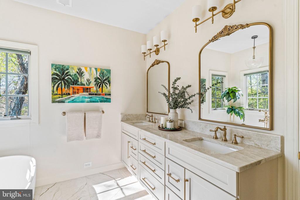 12693 VALLEY OAKS COURT