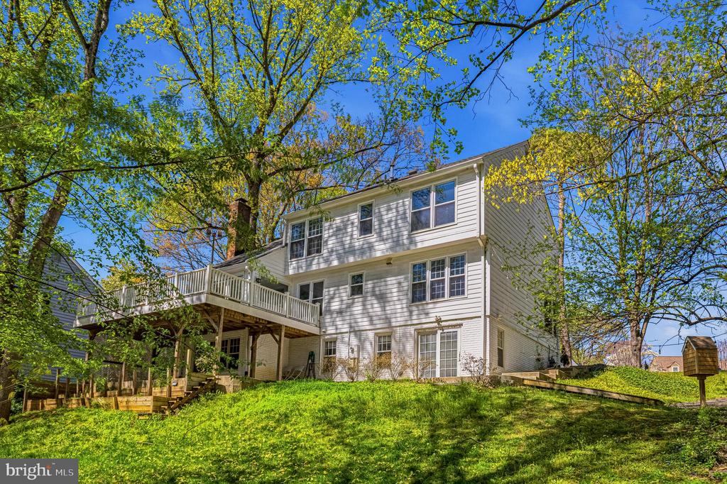 1646 STOWE ROAD