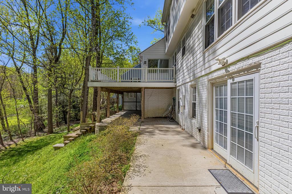 1646 STOWE ROAD