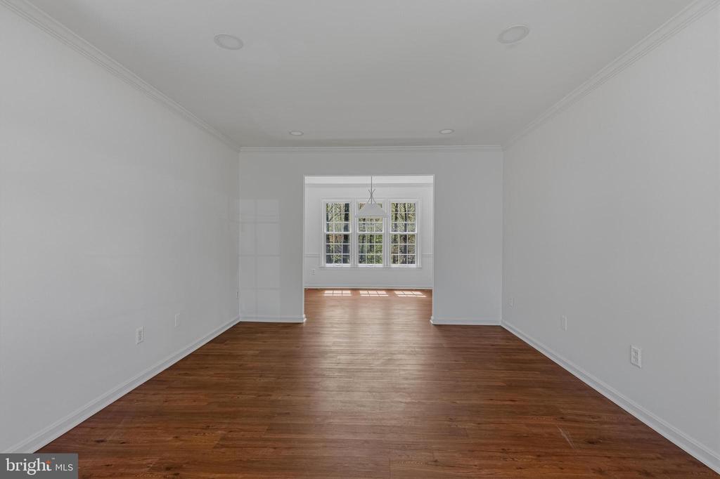 1646 STOWE ROAD
