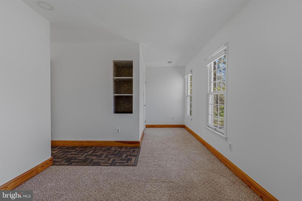 1646 STOWE ROAD