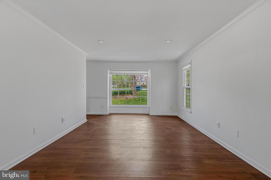 1646 STOWE ROAD