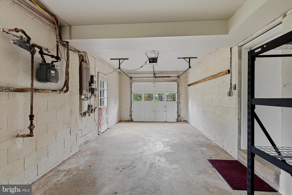 1322 CORDELIA COURT