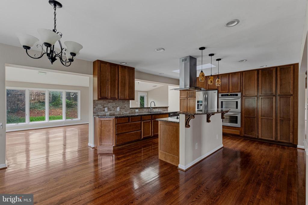 1322 CORDELIA COURT