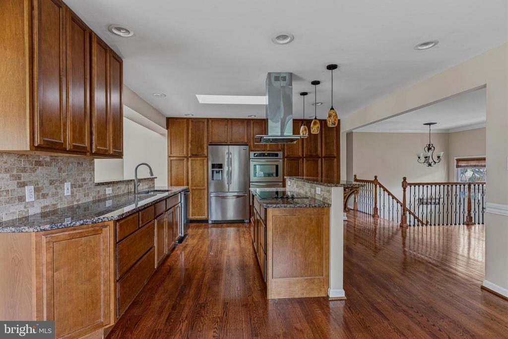 1322 CORDELIA COURT