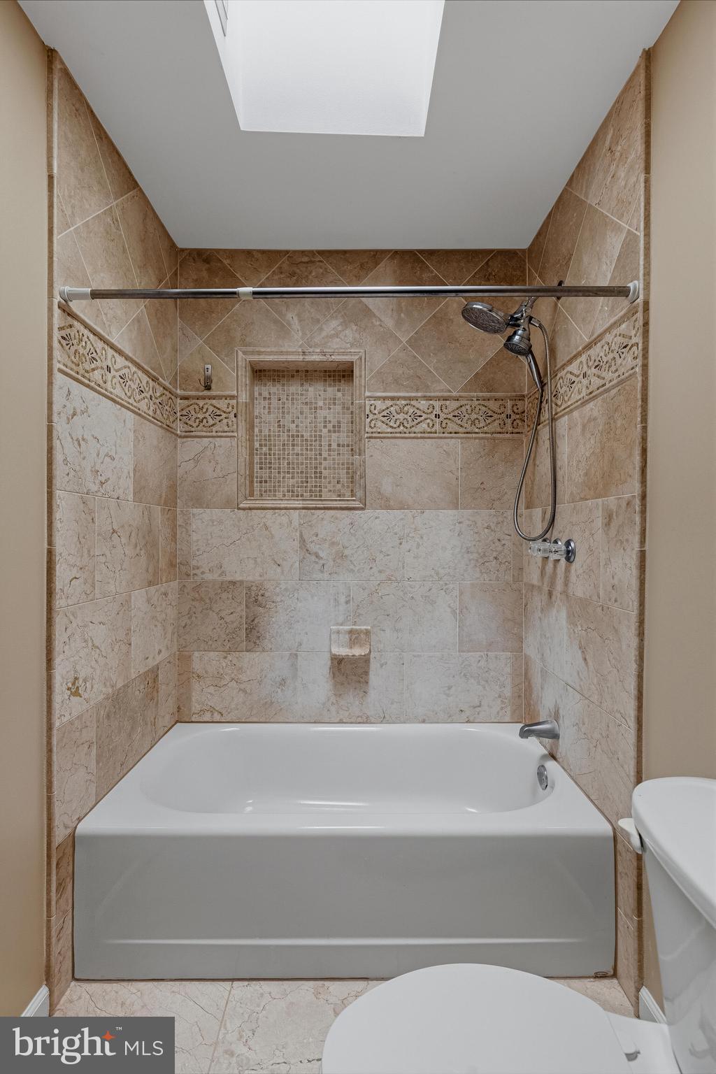 1322 CORDELIA COURT