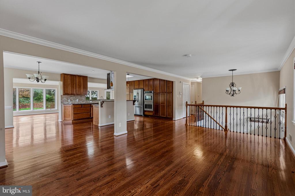 1322 CORDELIA COURT