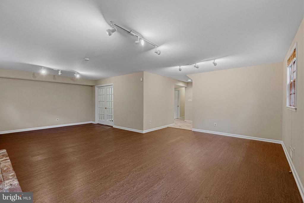 1322 CORDELIA COURT