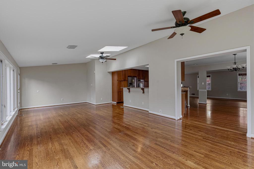 1322 CORDELIA COURT