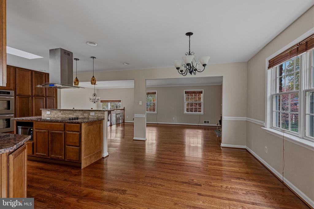 1322 CORDELIA COURT