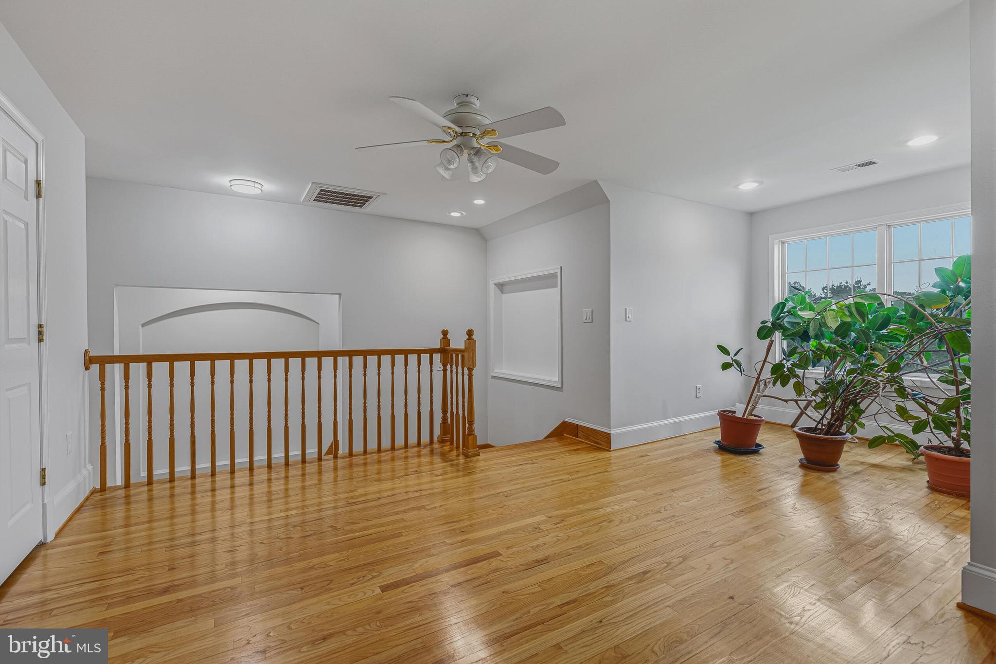 837 SENECA ROAD