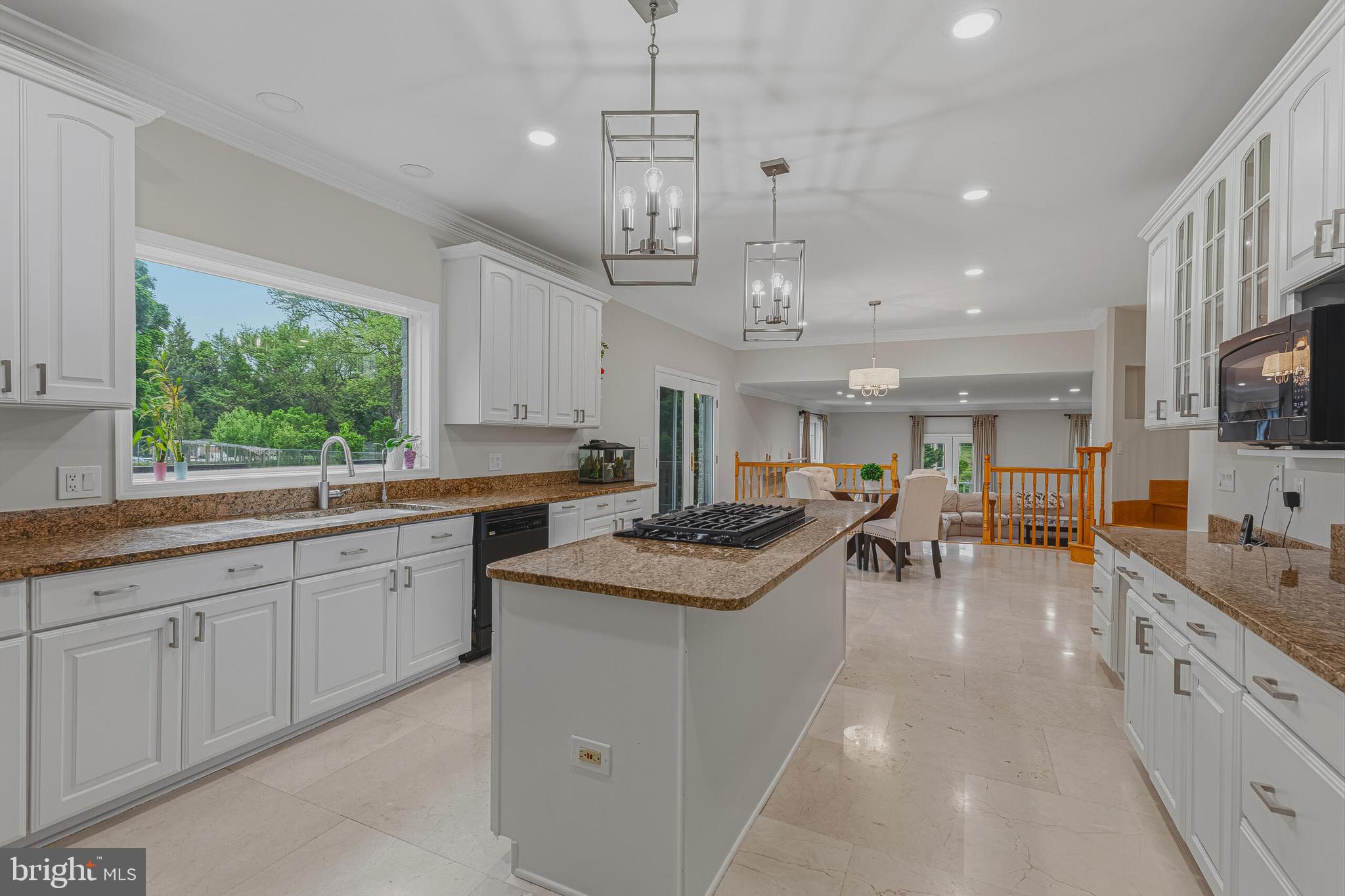 837 SENECA ROAD