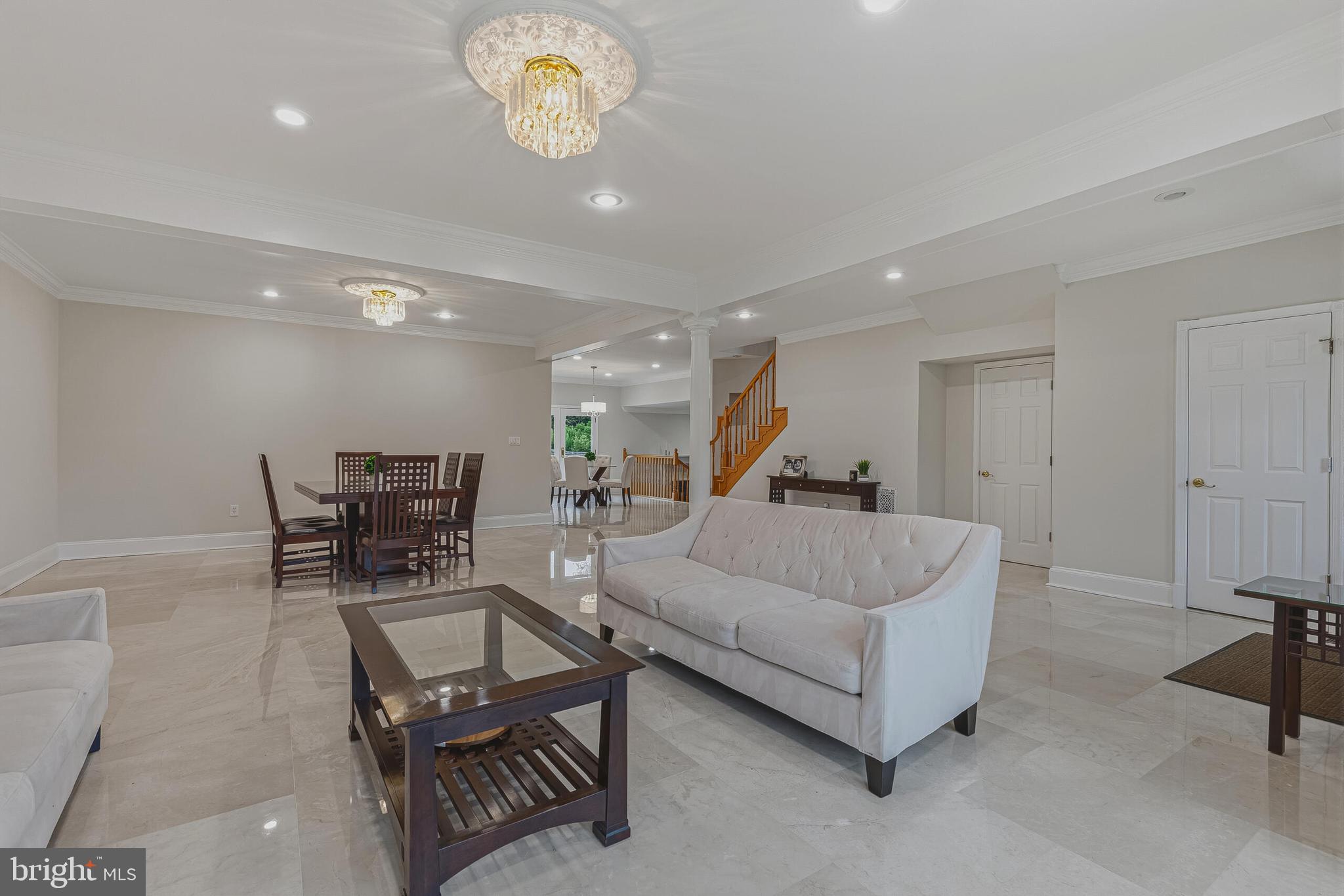 837 SENECA ROAD
