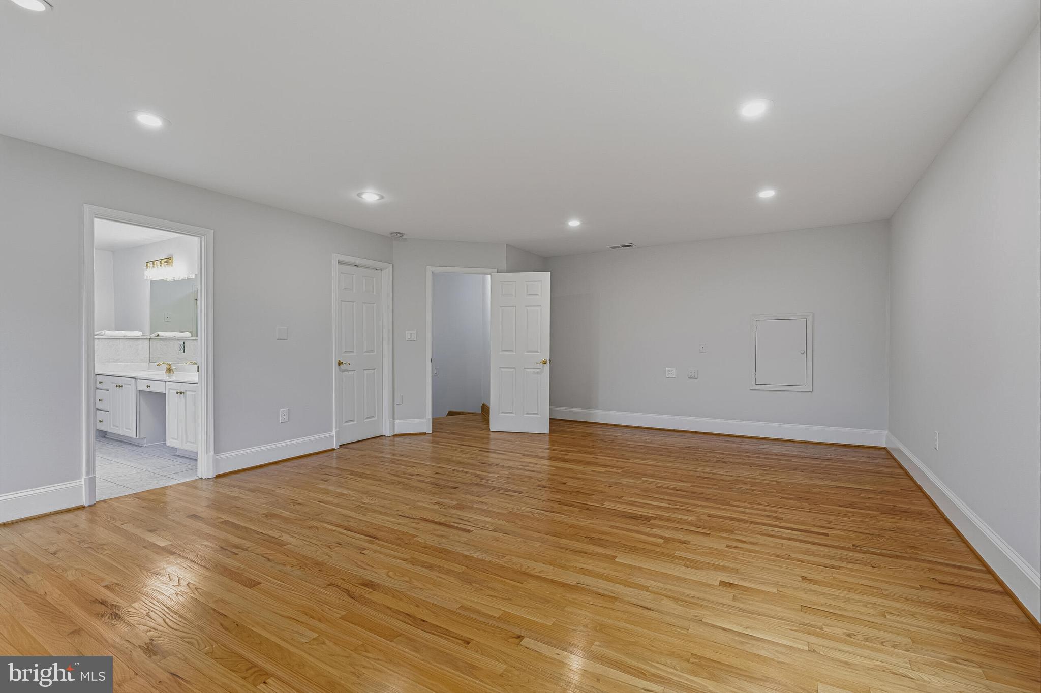 837 SENECA ROAD