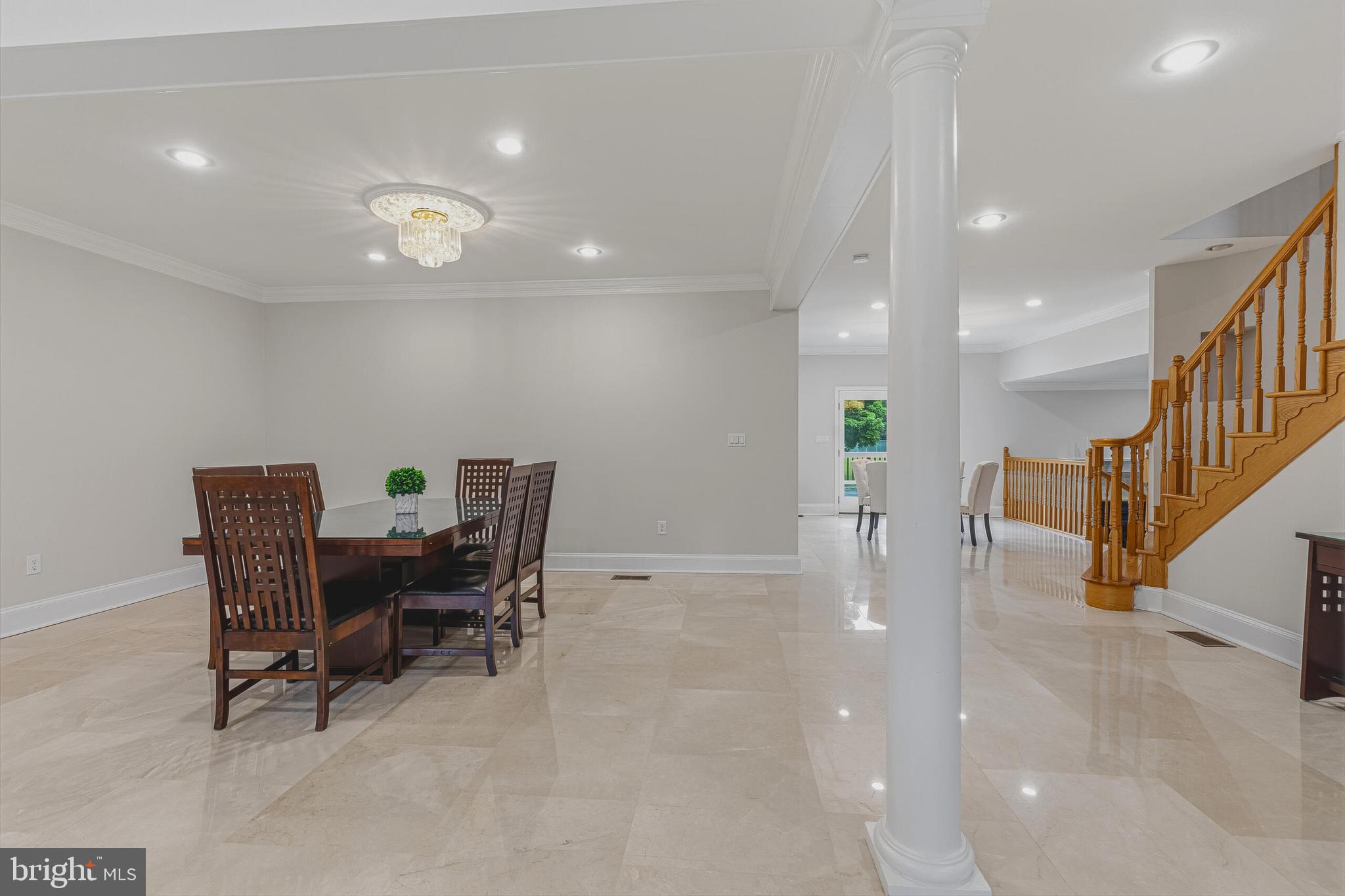 837 SENECA ROAD
