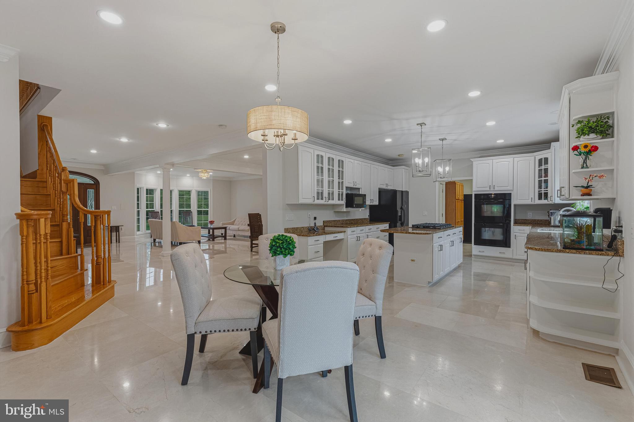 837 SENECA ROAD