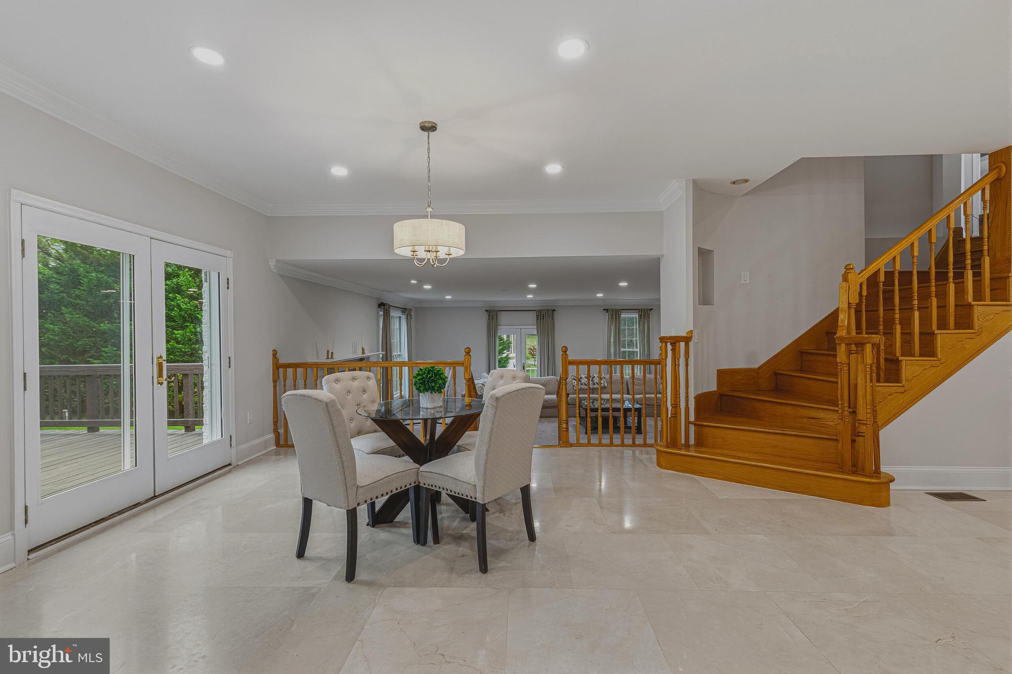 837 SENECA ROAD