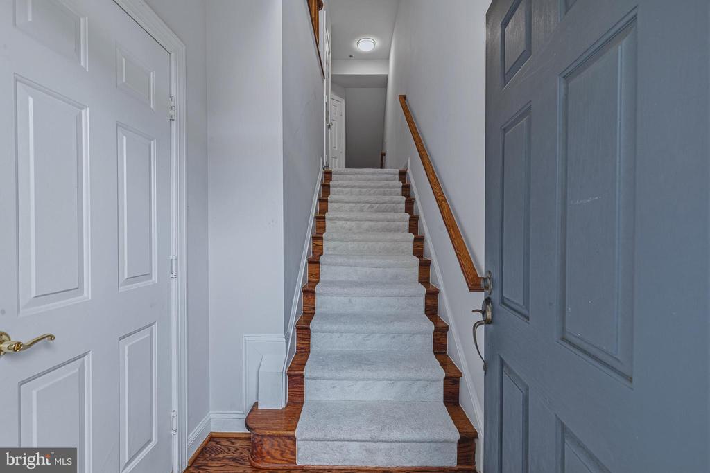 4138 TIMBER LOG WAY