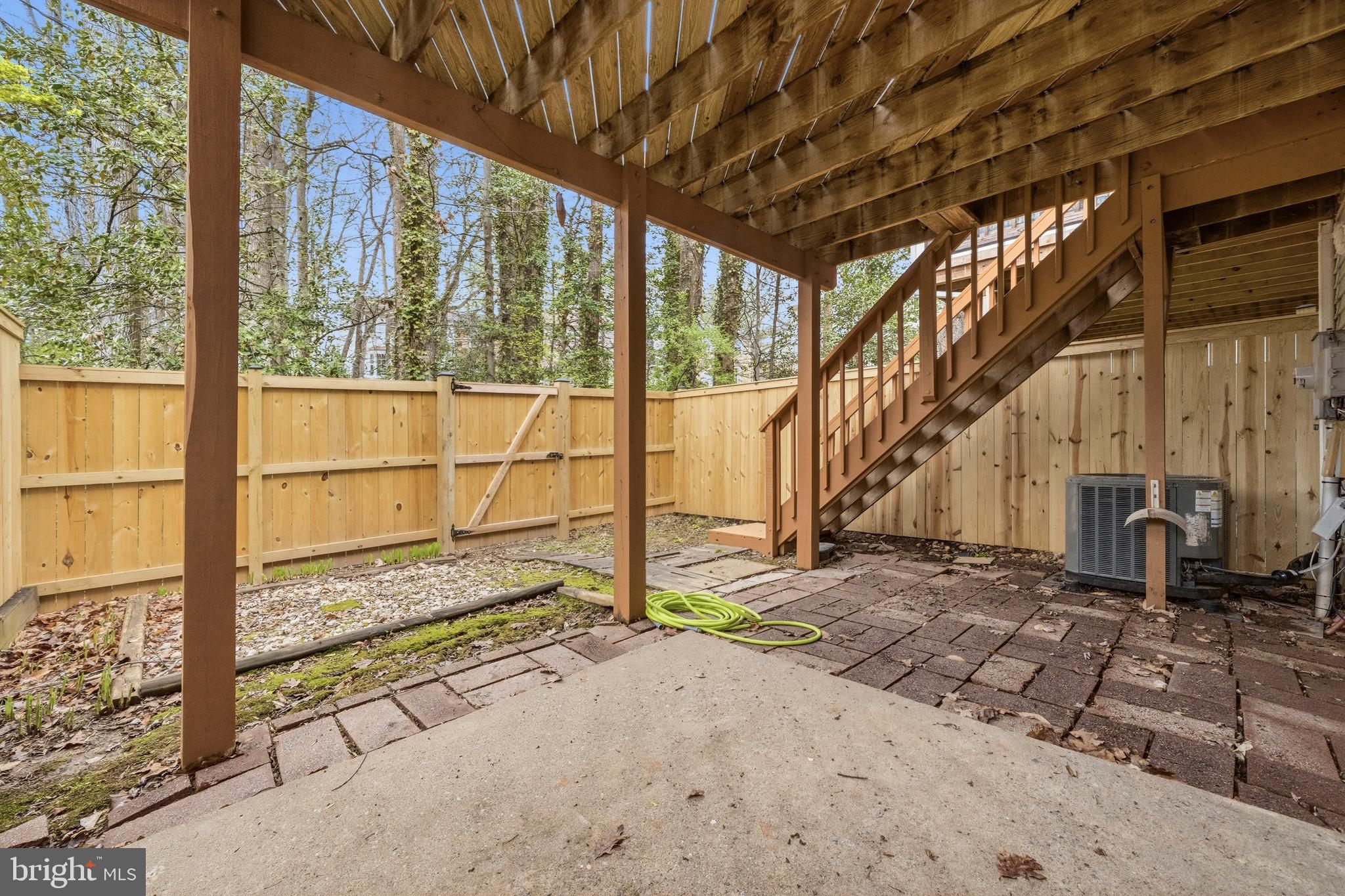 10058 CHESTNUT WOOD LANE