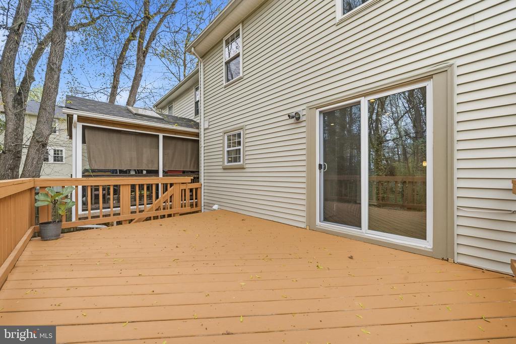 10058 CHESTNUT WOOD LANE
